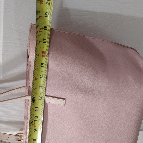 Samantha Thavasa Deluxe Blush Pink Leather Shoulder Bag – Elegant & Like New - Picture 7 of 13